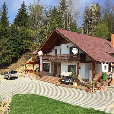 Pensiunea Lia Colibiţa Exterior foto